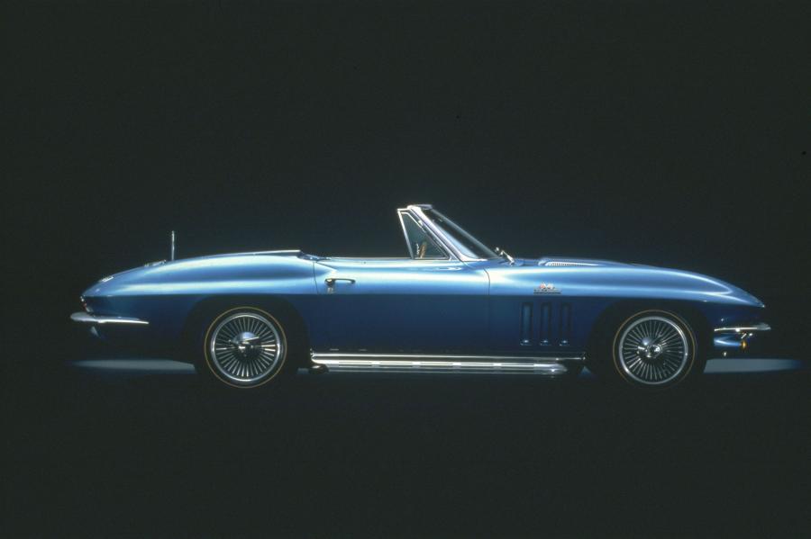  Chevrolet Corvette 1960 года  (фото 29 из 34)